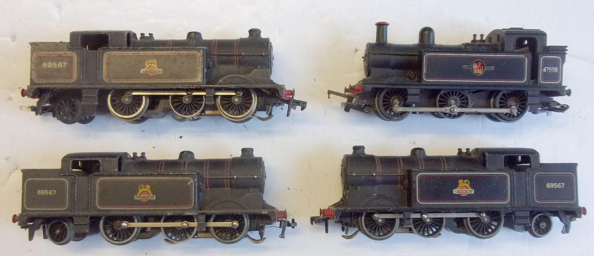 4 x OO LOCOS, 3 x Hornby, 3 Rail Tanks, 1 x Triang & 2 Rail Tank, as pictured.