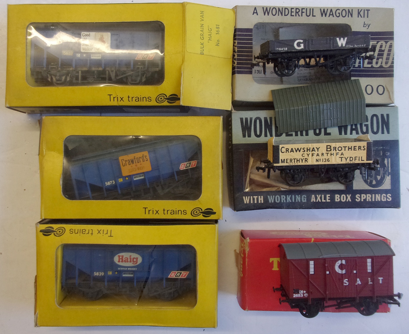 6 x 00 Boxed Wagons, Trix, Deco, Triang. All good condition.