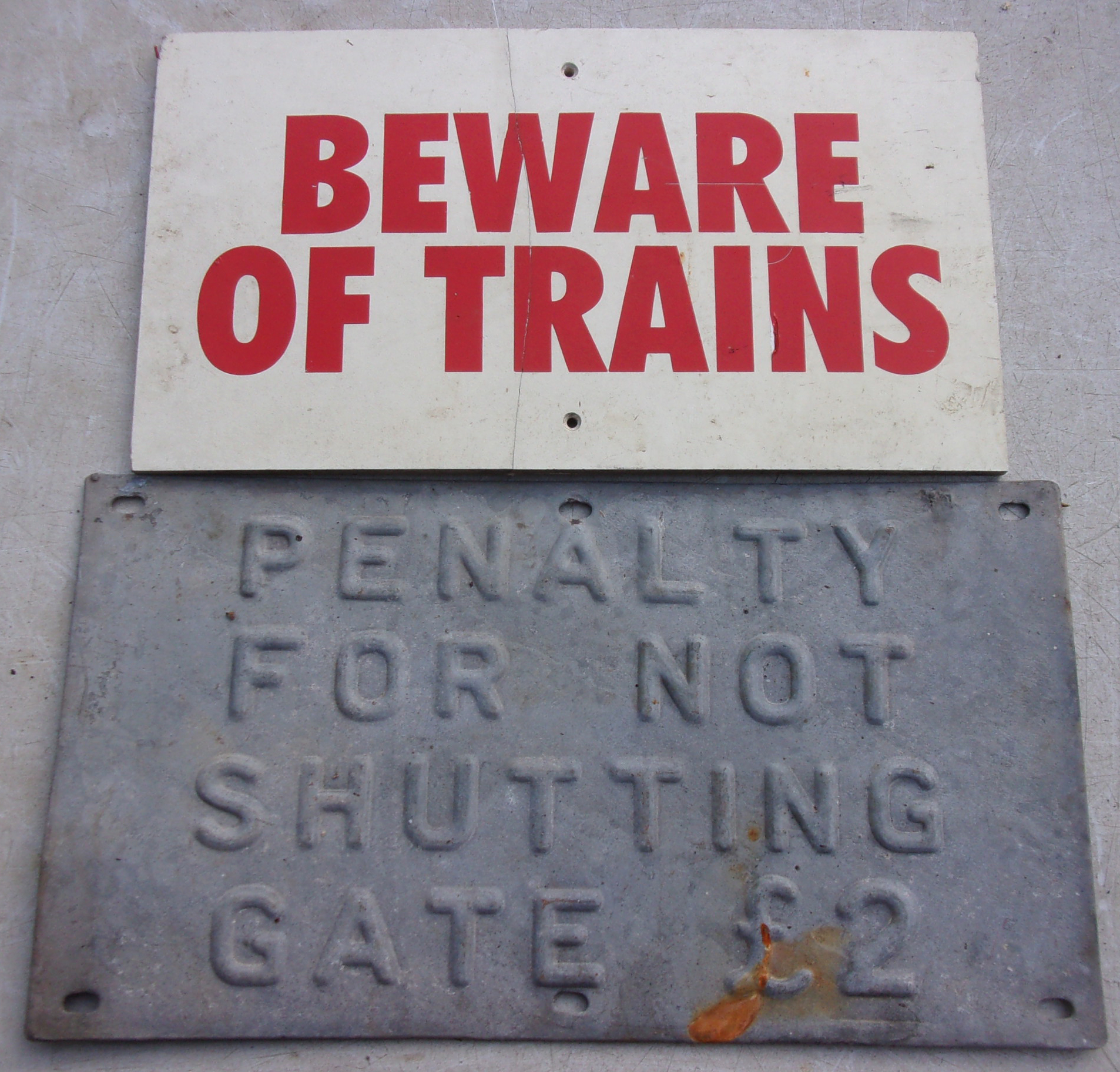 2 x Trackside signs Gate Notice, 20" x 11" , pressed galvanised steel, "Beware of Trains", composite construction.