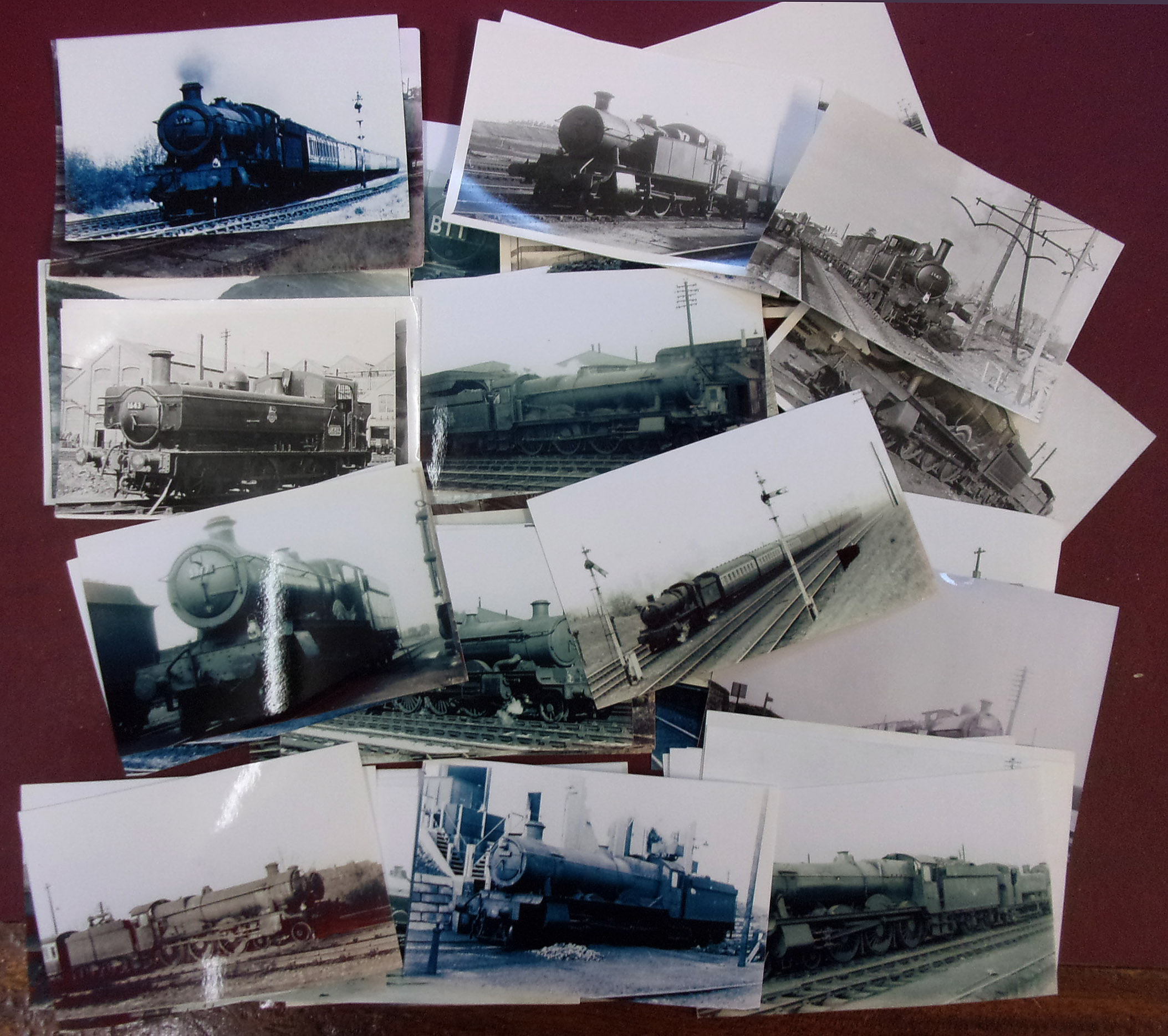 50 x b&w Postcard Size Prints GWR Locos, also 80 b&w & colour prints, postcard size. 95% annotated. Good order, comes with copyright. ( 2 x images available)