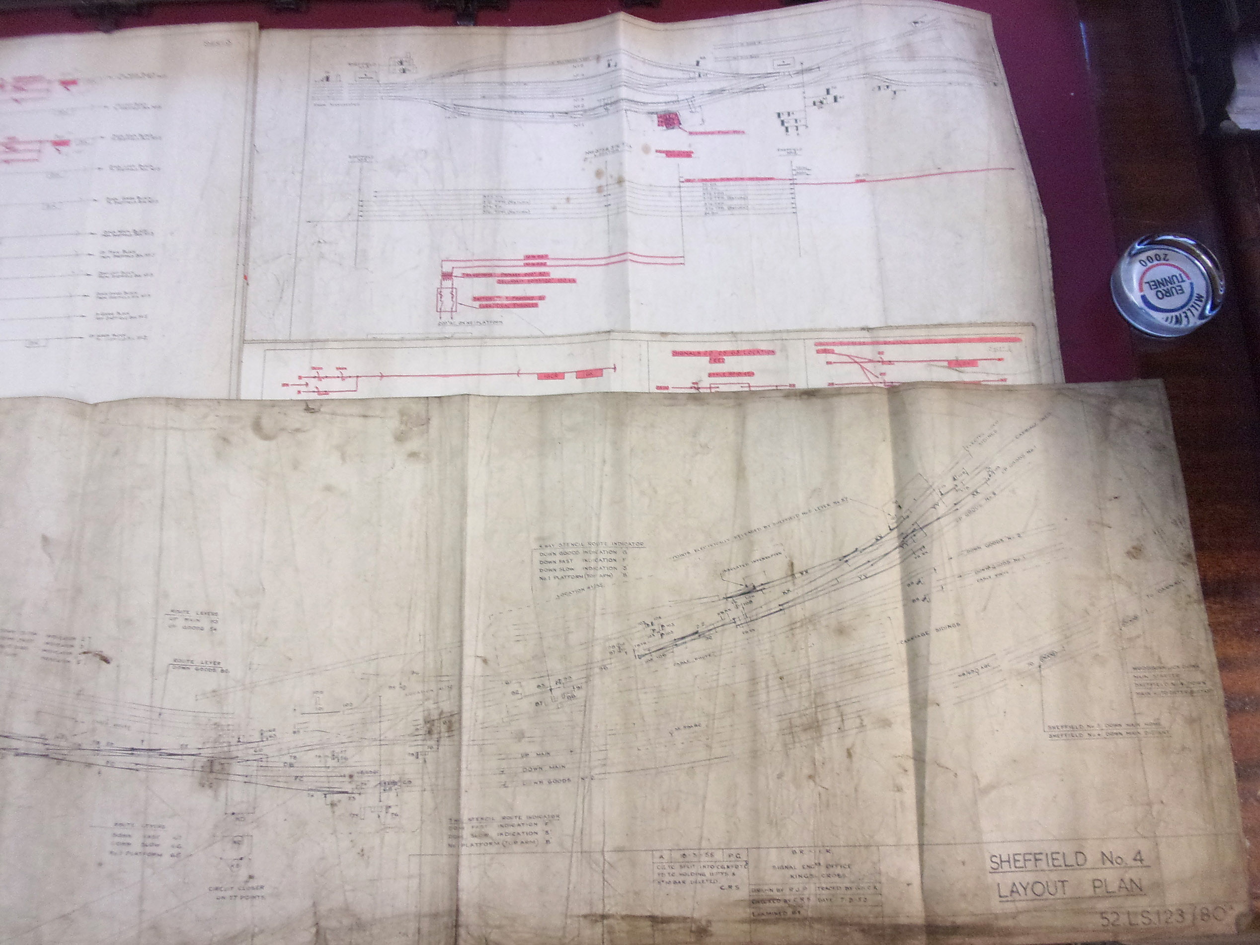 Sheffield No. 4 Layout Plan Signalling Diagrams, large one 58" x 14" with four others, 22" x 14" on linen, usage ware, a little grubby.  ( 5 x images to view.)
