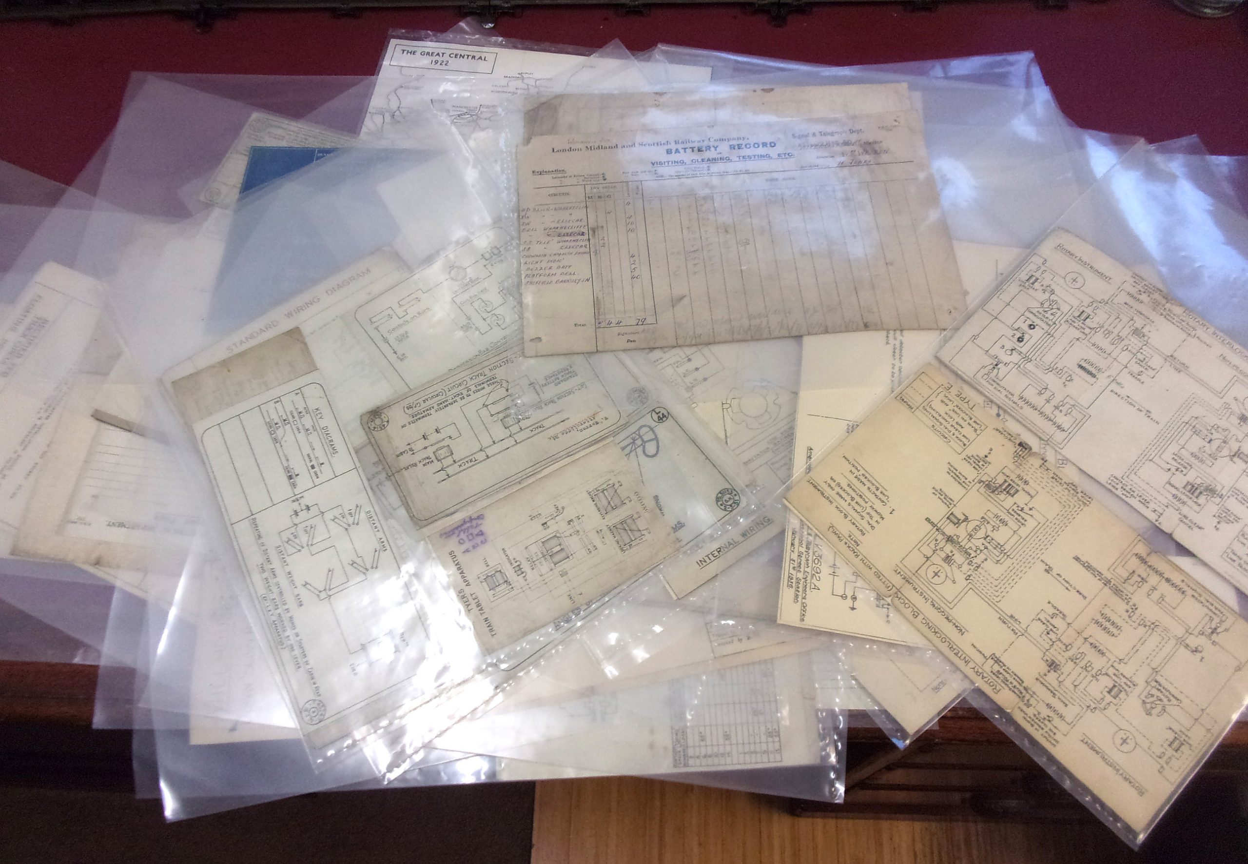 A very large quantity of signalling document ref to Electrical etc etc. All in plastic sleeves, grouping era. v.g.c. ( 2 x images to view)