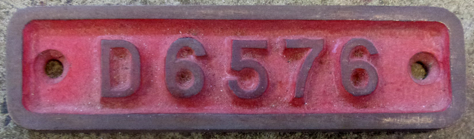 D6576, loco details as previous lot. In service 1961-1968. Withdrawn prematurely due to accident damage.