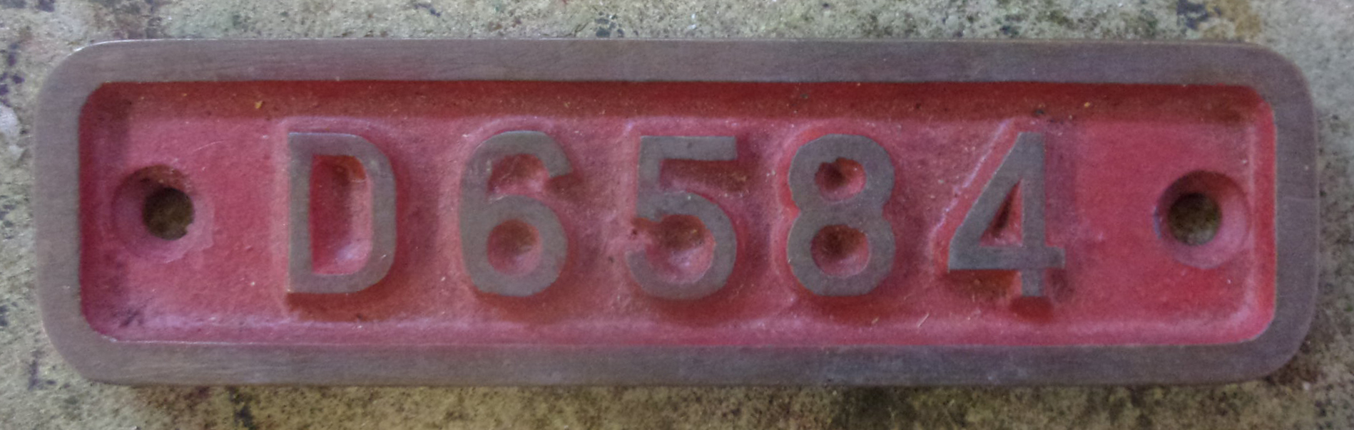 D6584 becoming 33064, details as previous lot. In service 1962-1994.