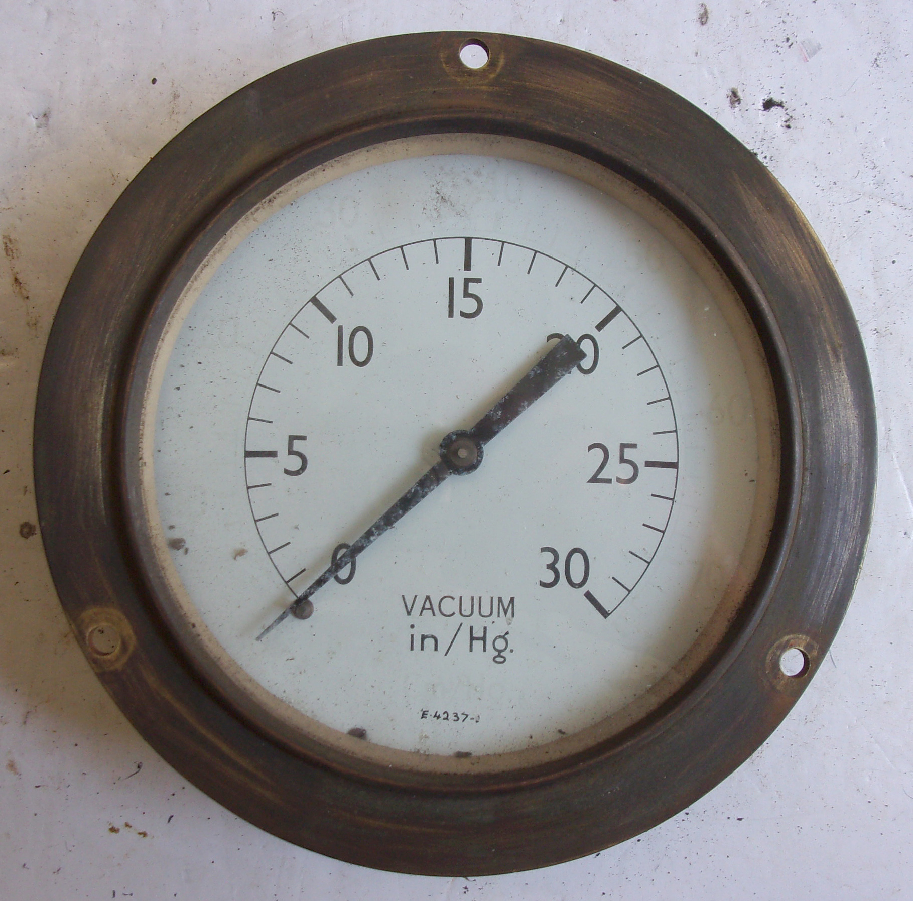 Pressure Gauge 5" 1/2" dial.
