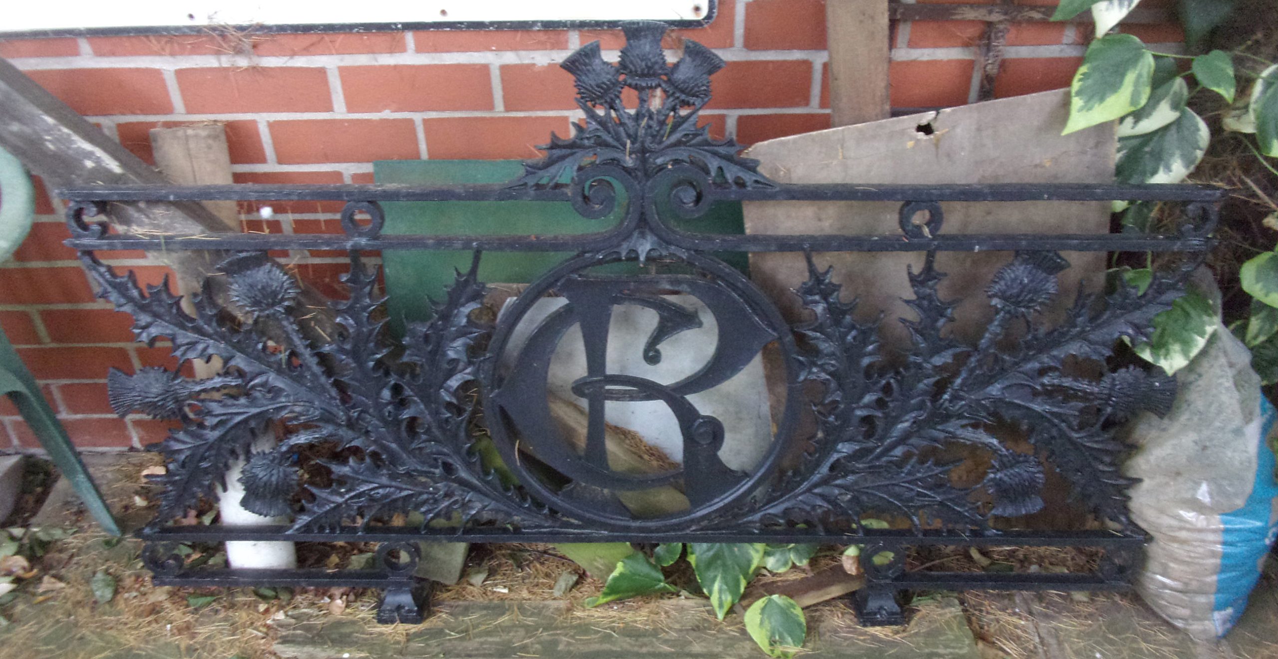 Cast iron section of Caledonian Railway Hotel Fencing removed from the Hotel in Edinburgh.  In good order, needs painting, stunning when painted in correct colours.  Would make a superb garden feature.  5ft x 4ft .  To be sold in situ, Poynton area of CHeshire.