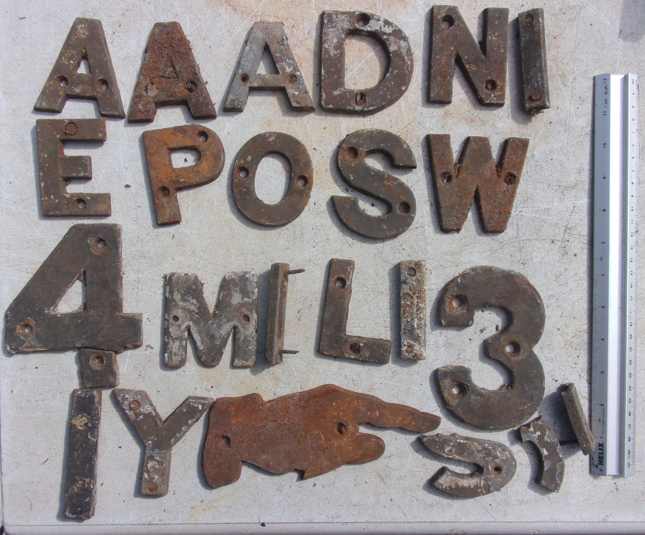 Lot of metal letters & numbers, from Company Wooden Signs, some damage.