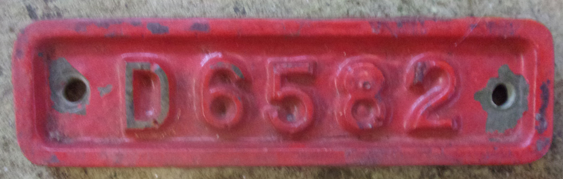 BR Type 3 Replacement Cab Number "D6582" resin replacement after original brass ones were lost. Details as lot 209. Tops 33 062.