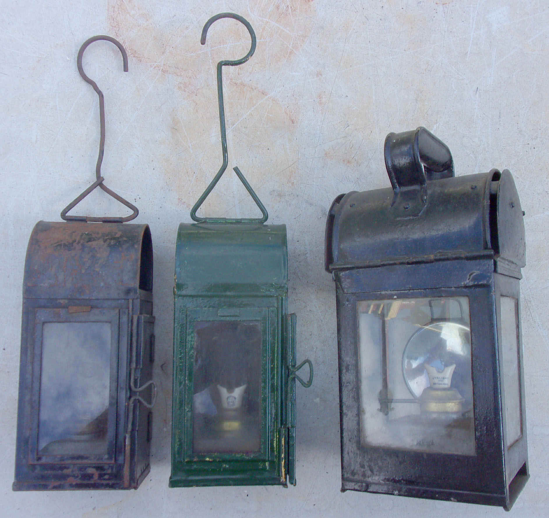 2 x Loco Gauge Lamps BR(E) with general purpose lamp.