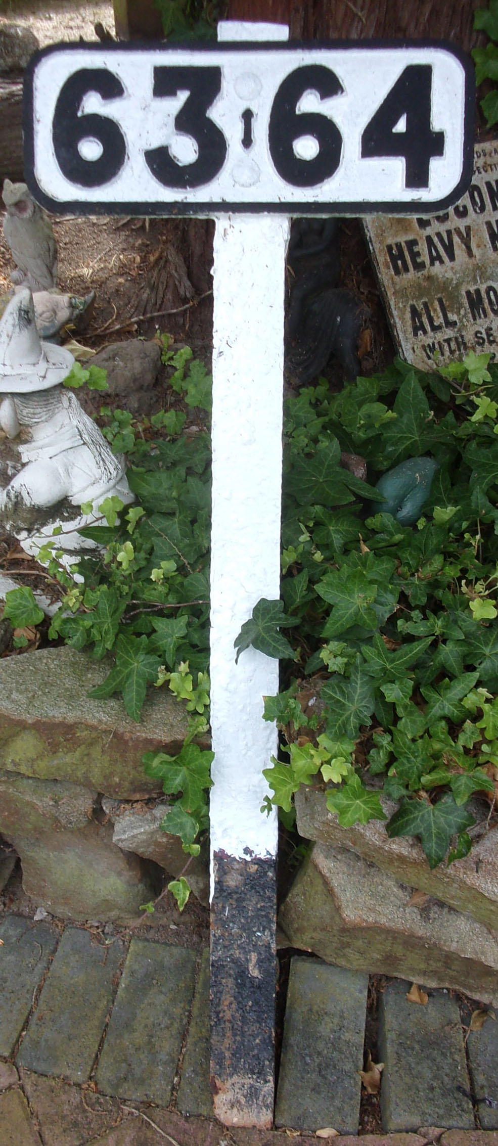 L&NWR cast iron Cottage Numbers, details as previous lot.