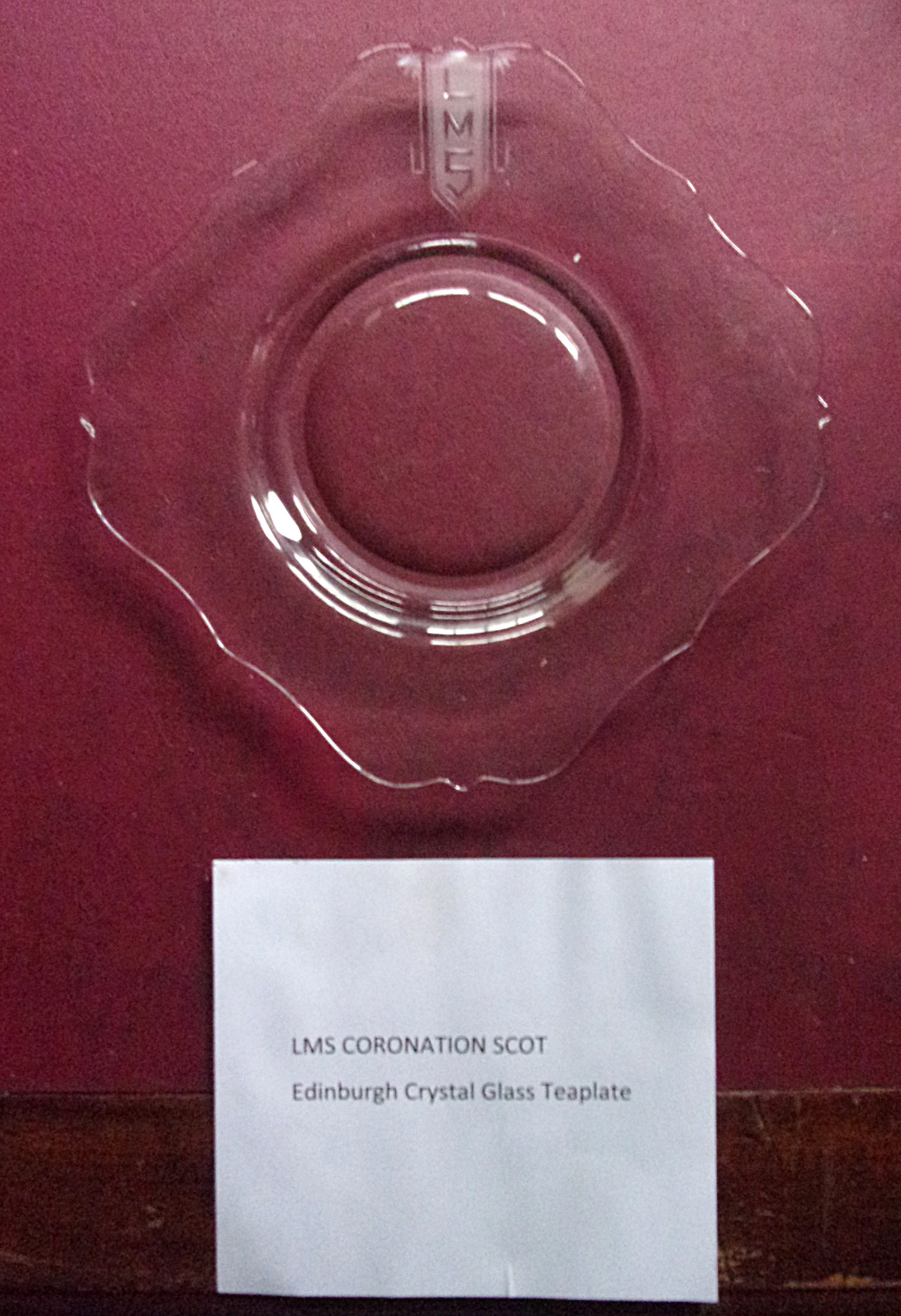 Coronation Scot 1939 Edinburgh Crystal Teaplate, thought to be produced for the USA trip. In mint condition. 9 1/2" x 9 1/2". Edinburgh Crystal is one of the worlds finest glass companies.