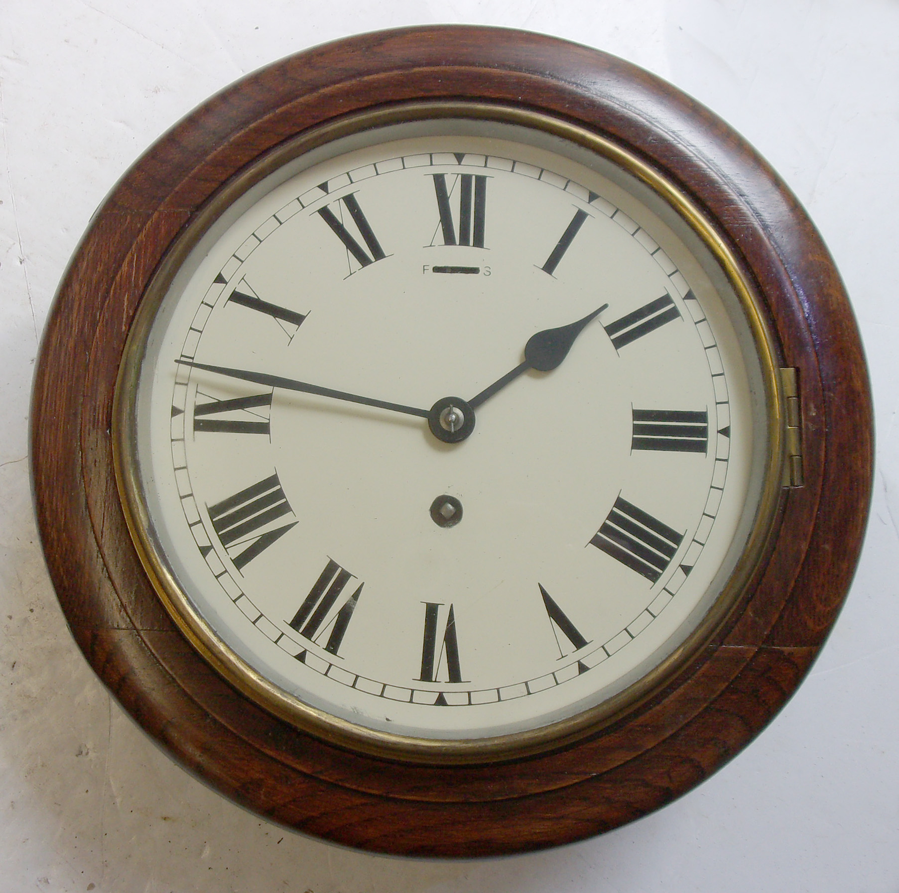 8" Non fusee clock, has no markings but could came with a lot of items from Sheffield Victoria, fully working with key.